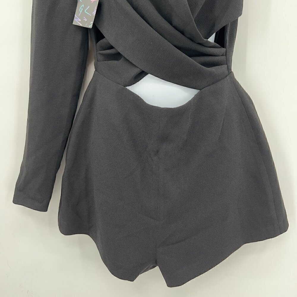 Nasty Gal Women's Cut-out One Sleeve Lined Black Romper Size S NWT - Picture 5 of 10